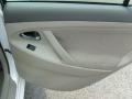 Super White - Camry CE Photo No. 19