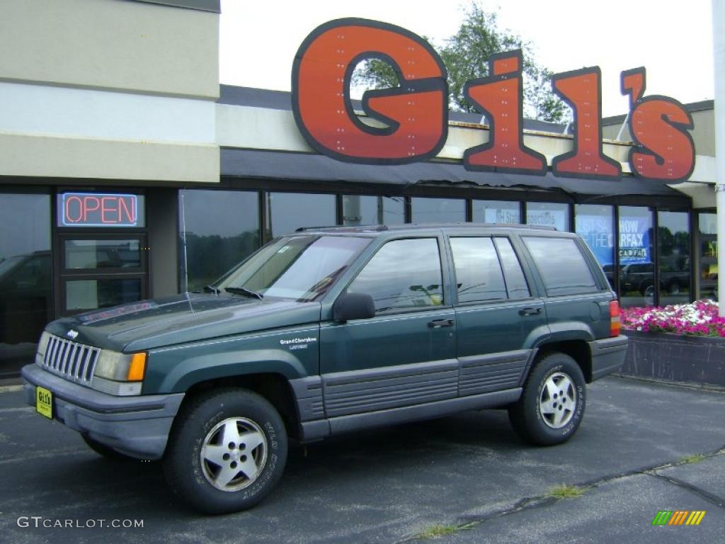 1993 Grand Cherokee Laredo 4x4 - Hunter Green Metallic / Beige photo #1