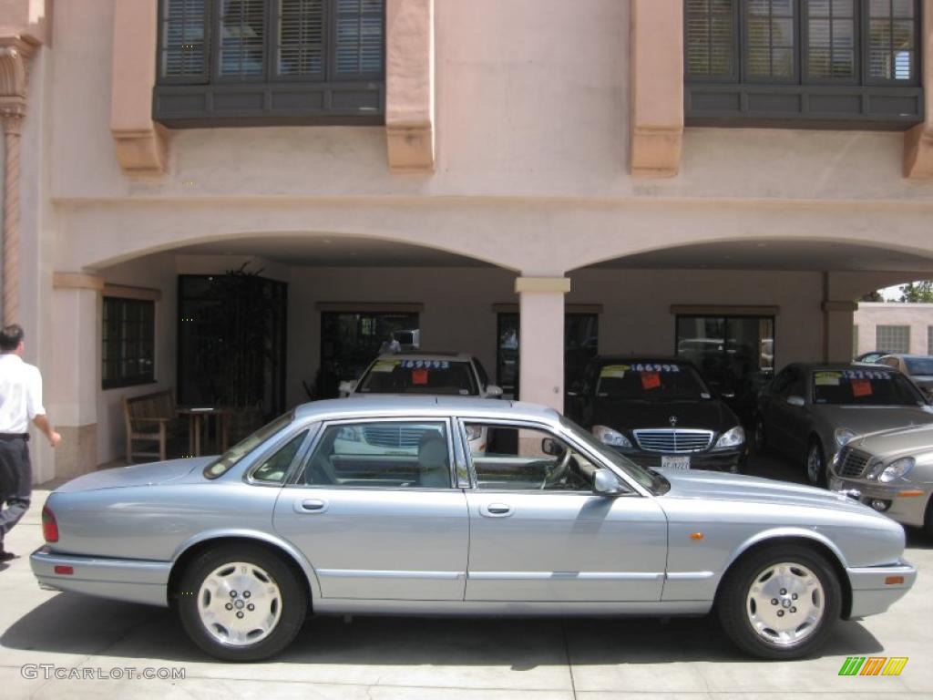 1997 XJ XJ6 - Ice Blue Metallic / Oatmeal photo #2