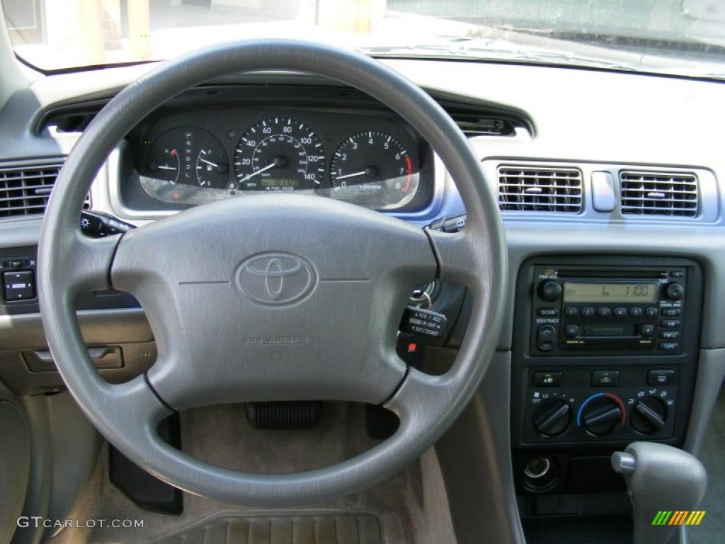 2001 Camry LE - Antique Sage Pearl / Gray photo #15
