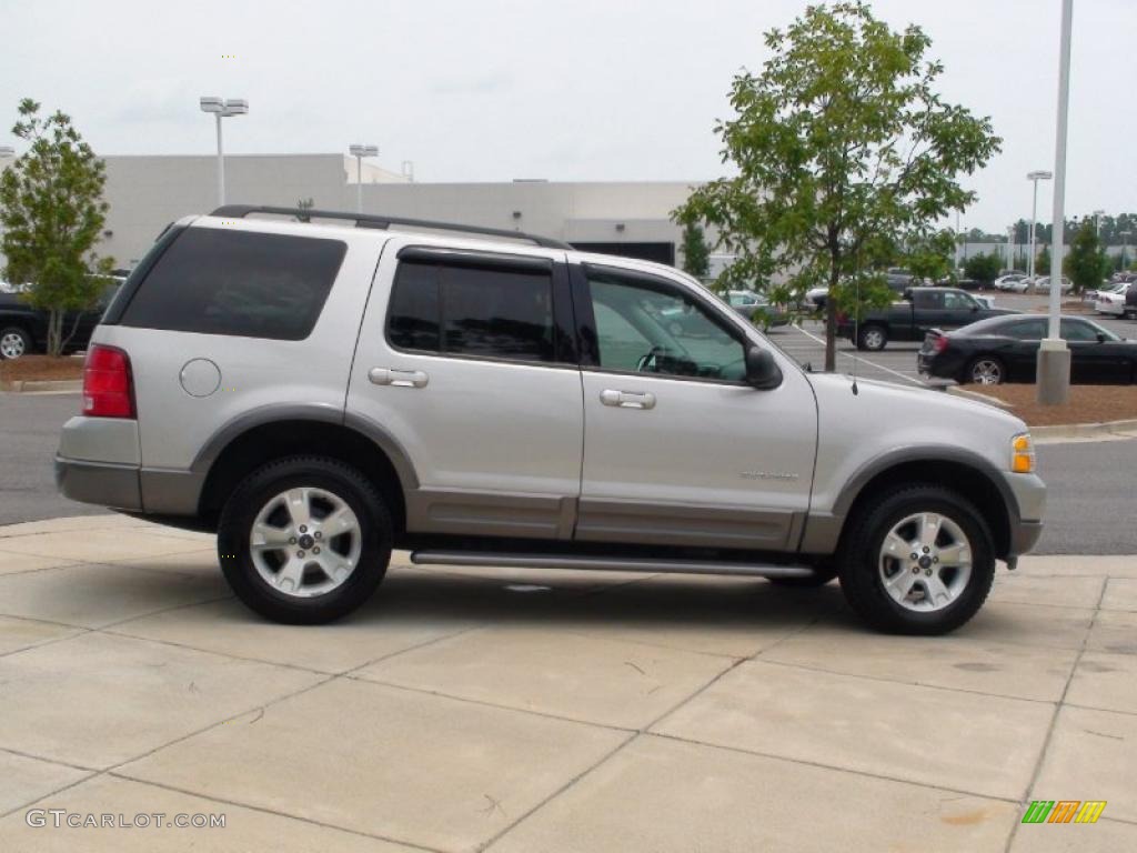 2004 Explorer XLT - Silver Birch Metallic / Graphite photo #5