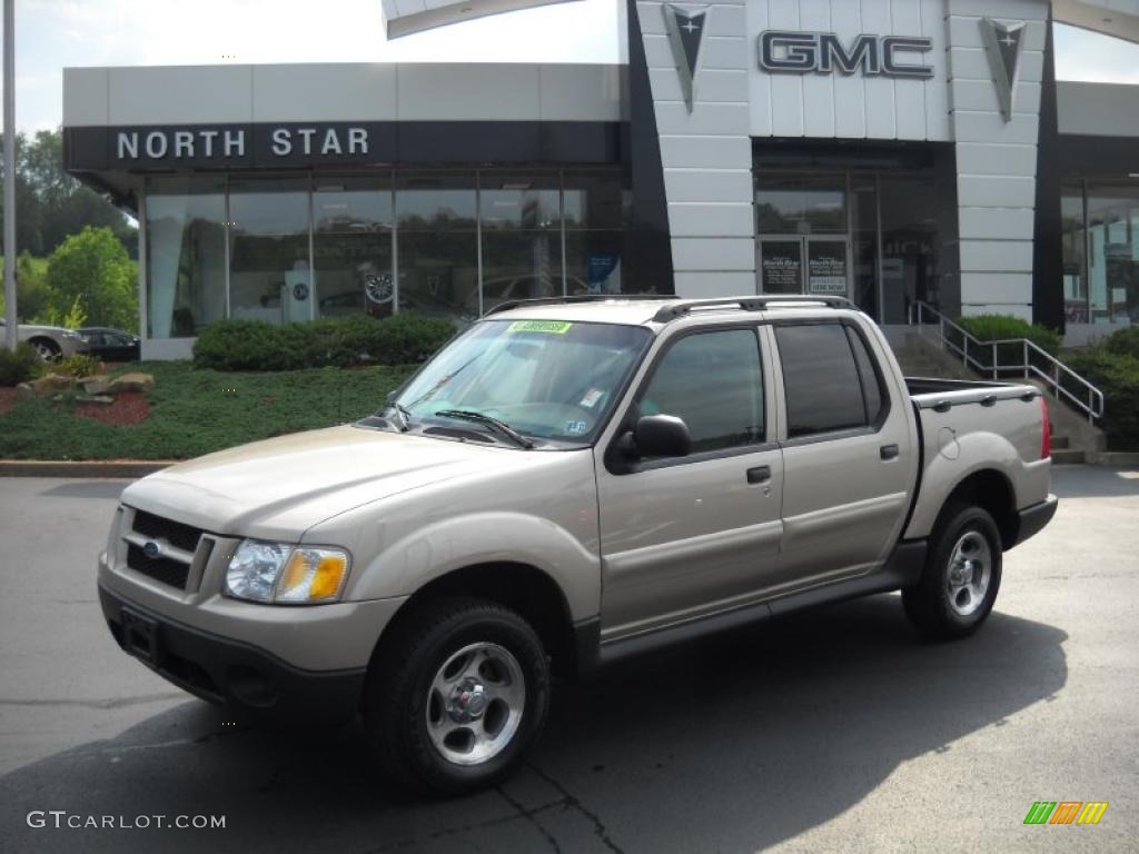 2004 Explorer Sport Trac XLS 4x4 - Pueblo Gold Metallic / Medium Pebble photo #1