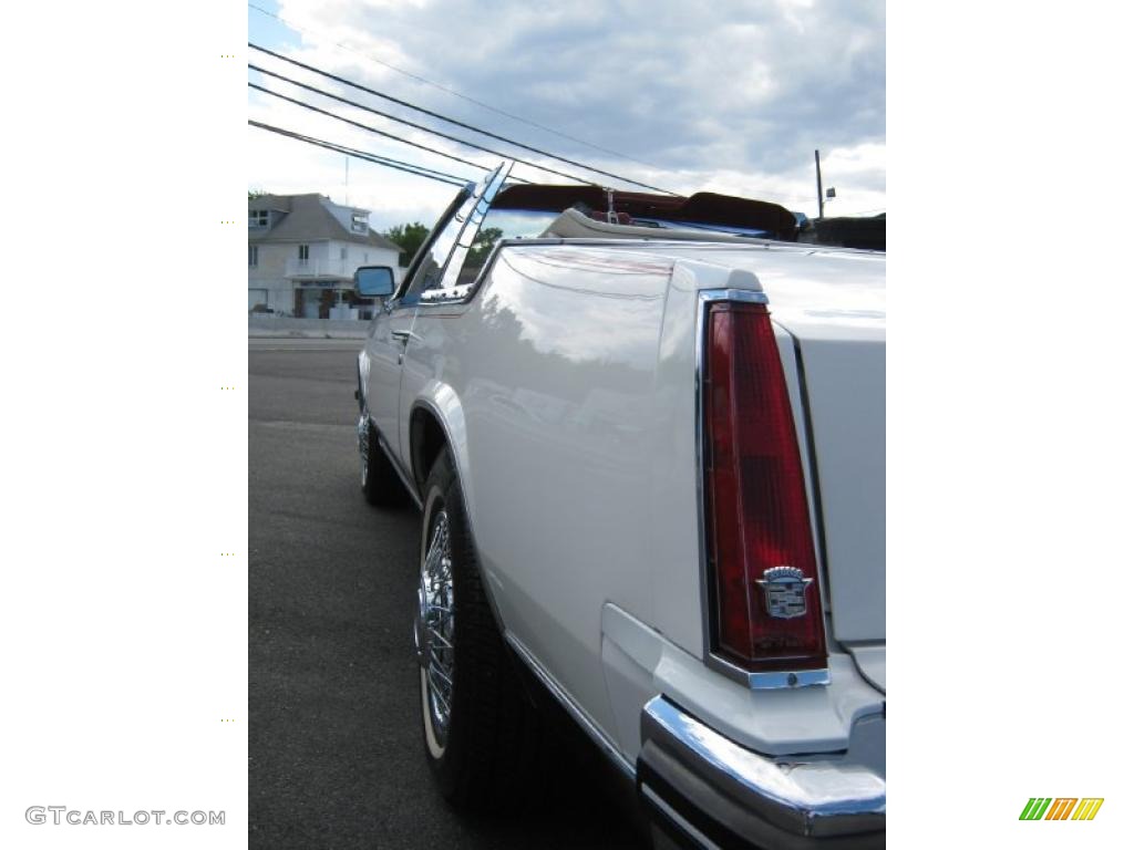 1985 Eldorado Biarritz Convertible - White / Carmine Red photo #18