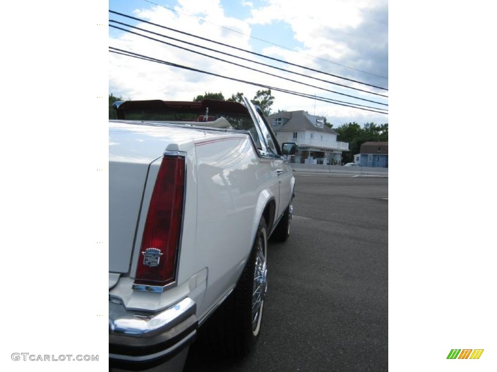 1985 Eldorado Biarritz Convertible - White / Carmine Red photo #19