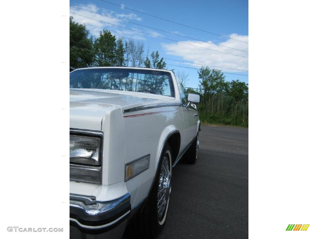 1985 Eldorado Biarritz Convertible - White / Carmine Red photo #21