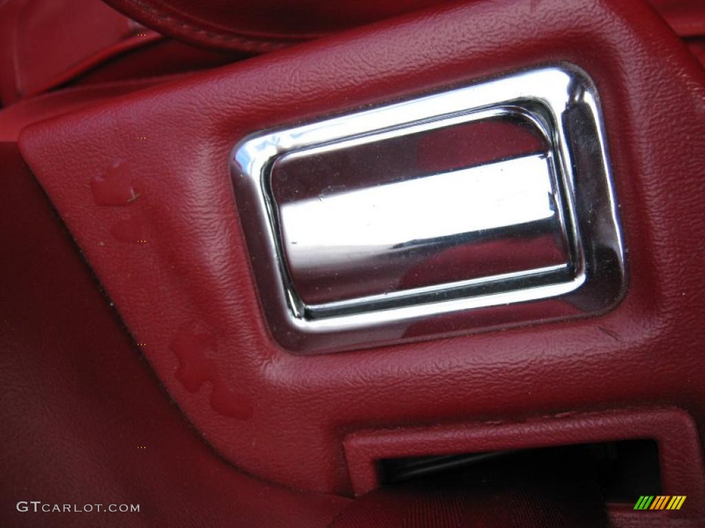 1985 Eldorado Biarritz Convertible - White / Carmine Red photo #25