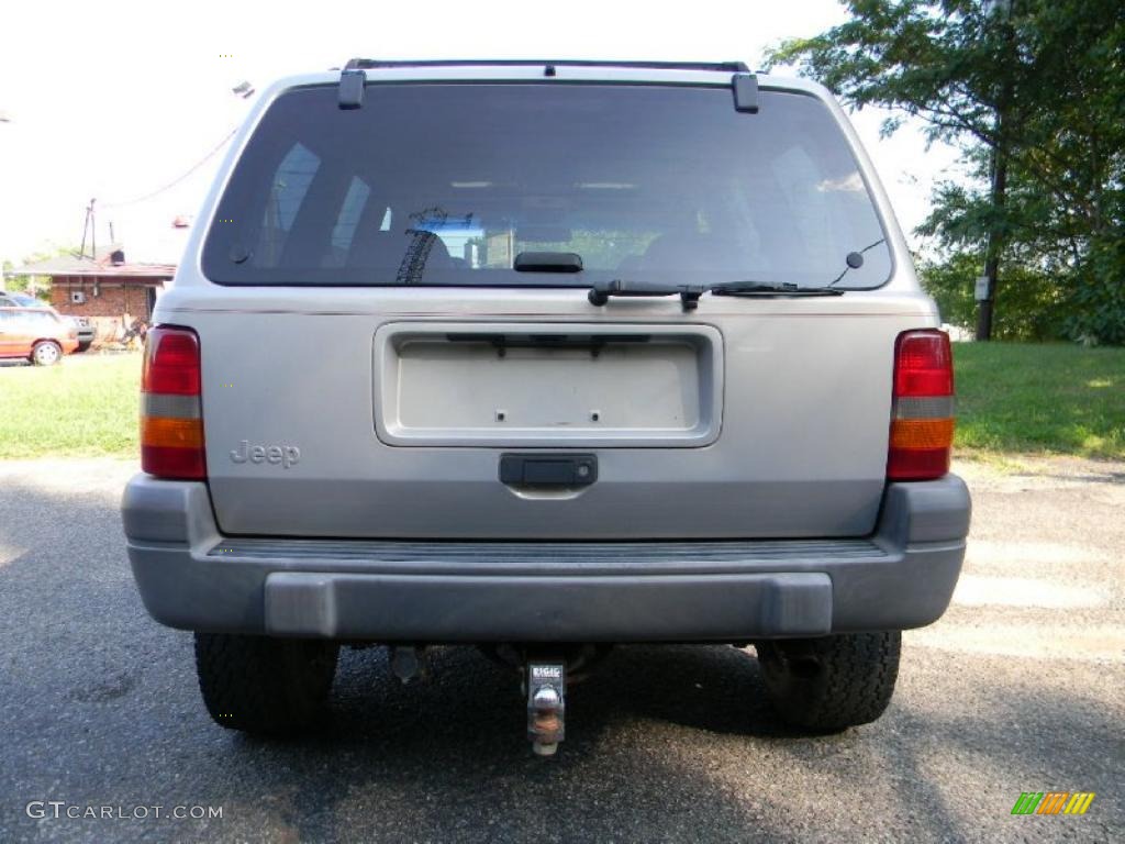 1997 Grand Cherokee Laredo 4x4 - Light Driftwood Satin Glow / Agate Black photo #9