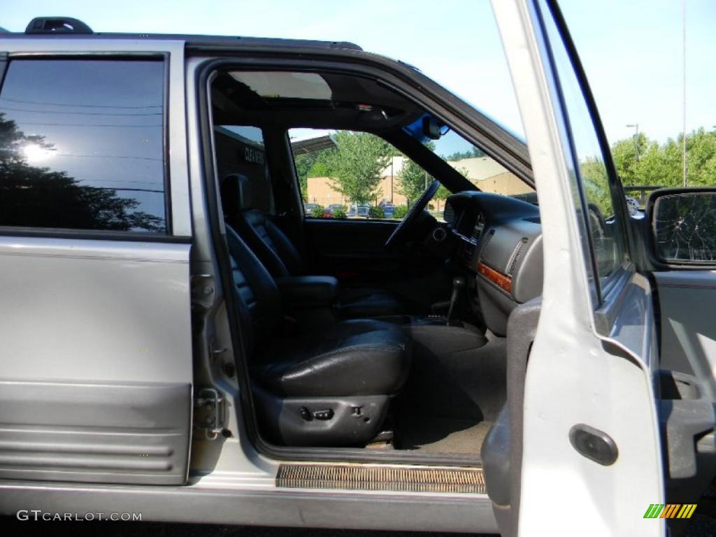 1997 Grand Cherokee Laredo 4x4 - Light Driftwood Satin Glow / Agate Black photo #23