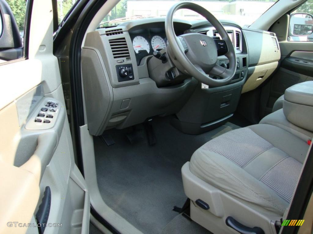 2008 Ram 1500 Lone Star Edition Quad Cab 4x4 - Light Khaki Metallic / Khaki photo #8