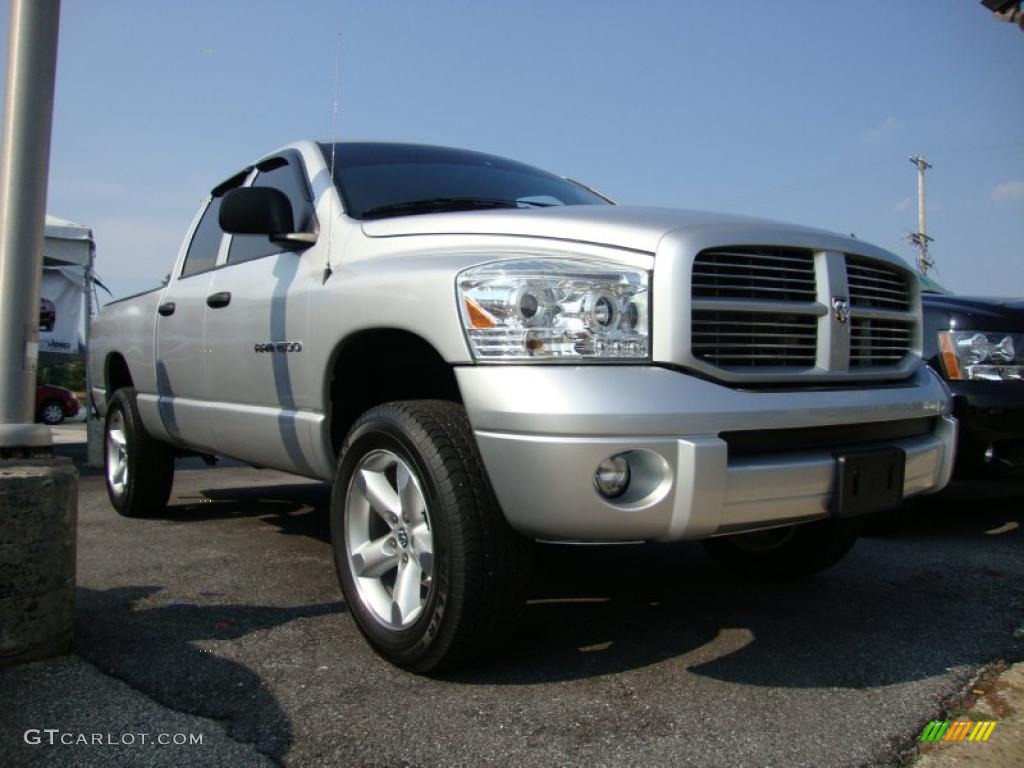 2007 Ram 1500 Sport Quad Cab 4x4 - Bright Silver Metallic / Medium Slate Gray photo #5