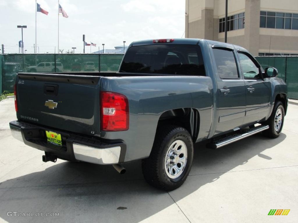 2008 Silverado 1500 LT Crew Cab - Blue Granite Metallic / Ebony photo #3