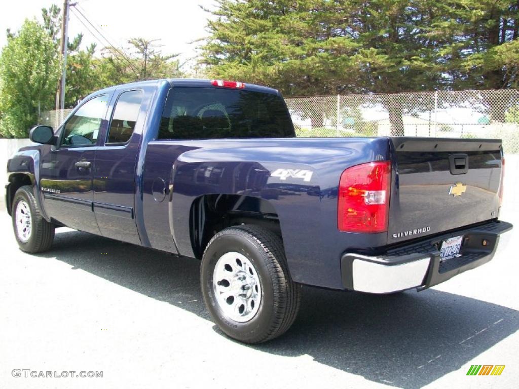 2009 Silverado 1500 LT Extended Cab 4x4 - Imperial Blue Metallic / Ebony photo #4