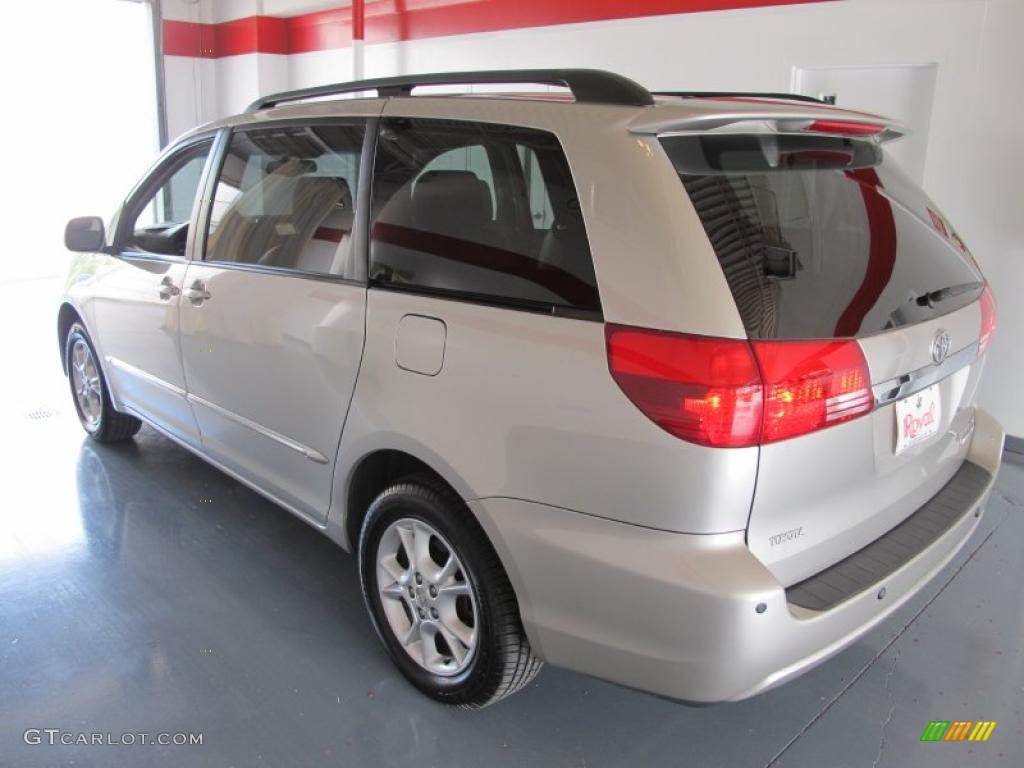2004 Sienna XLE Limited AWD - Silver Shadow Pearl / Stone Gray photo #4