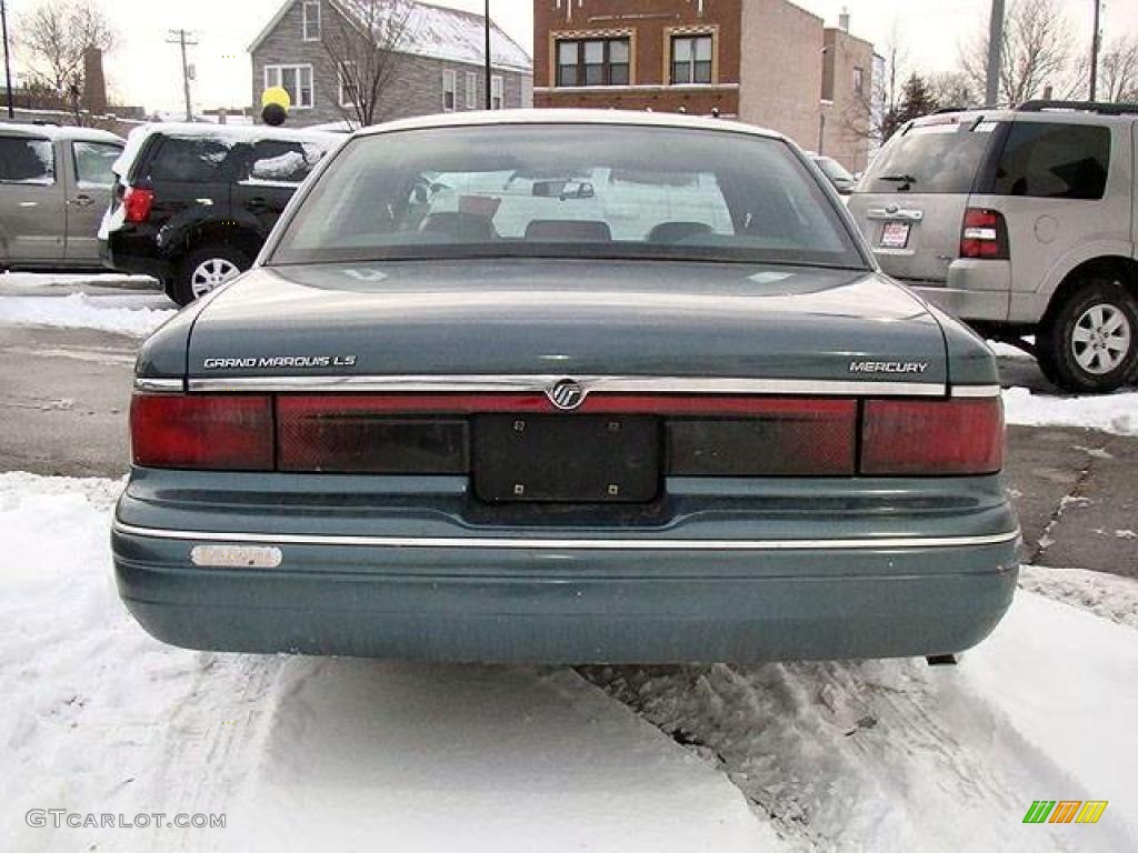 1995 Grand Marquis LS - Medium Willow Green Metallic / Grey photo #9