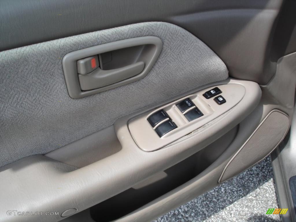 1999 Camry CE - Cashmere Beige Metallic / Sage photo #11