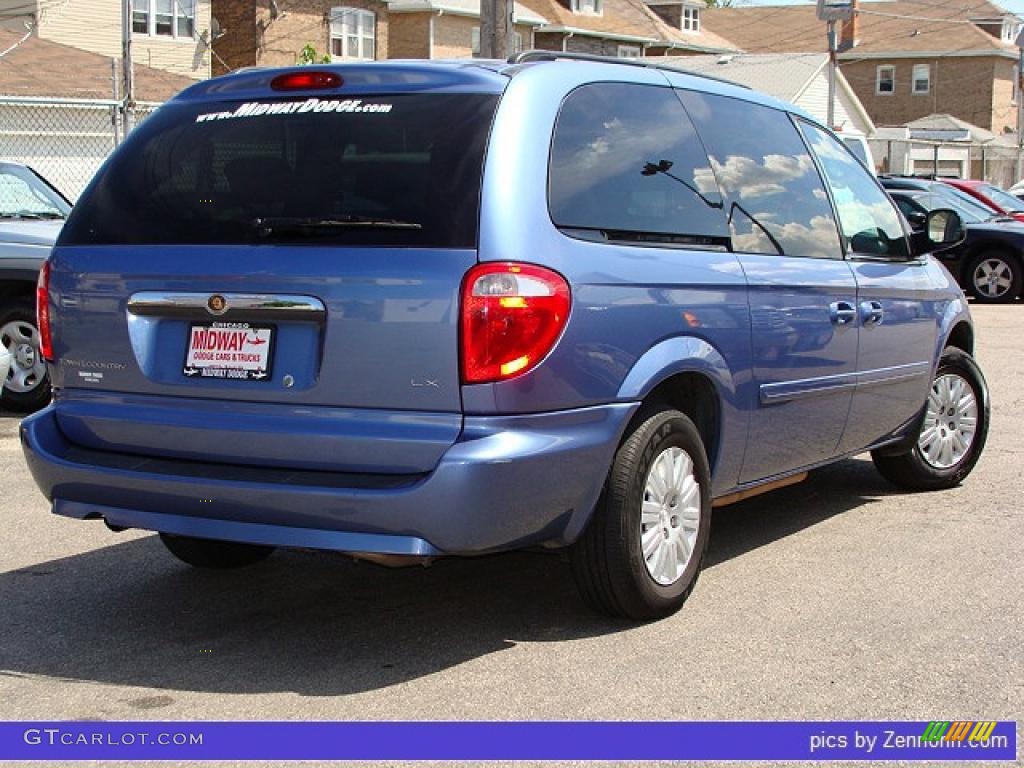 2007 Town & Country LX - Marine Blue Pearl / Medium Slate Gray photo #2