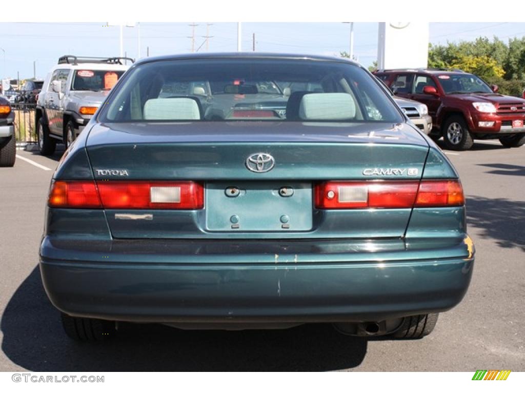 1998 Camry LE - Dark Green Metallic / Gray photo #3