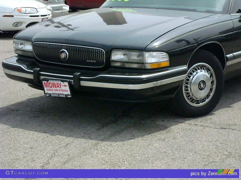 1995 LeSabre Custom - Black / Beige photo #7