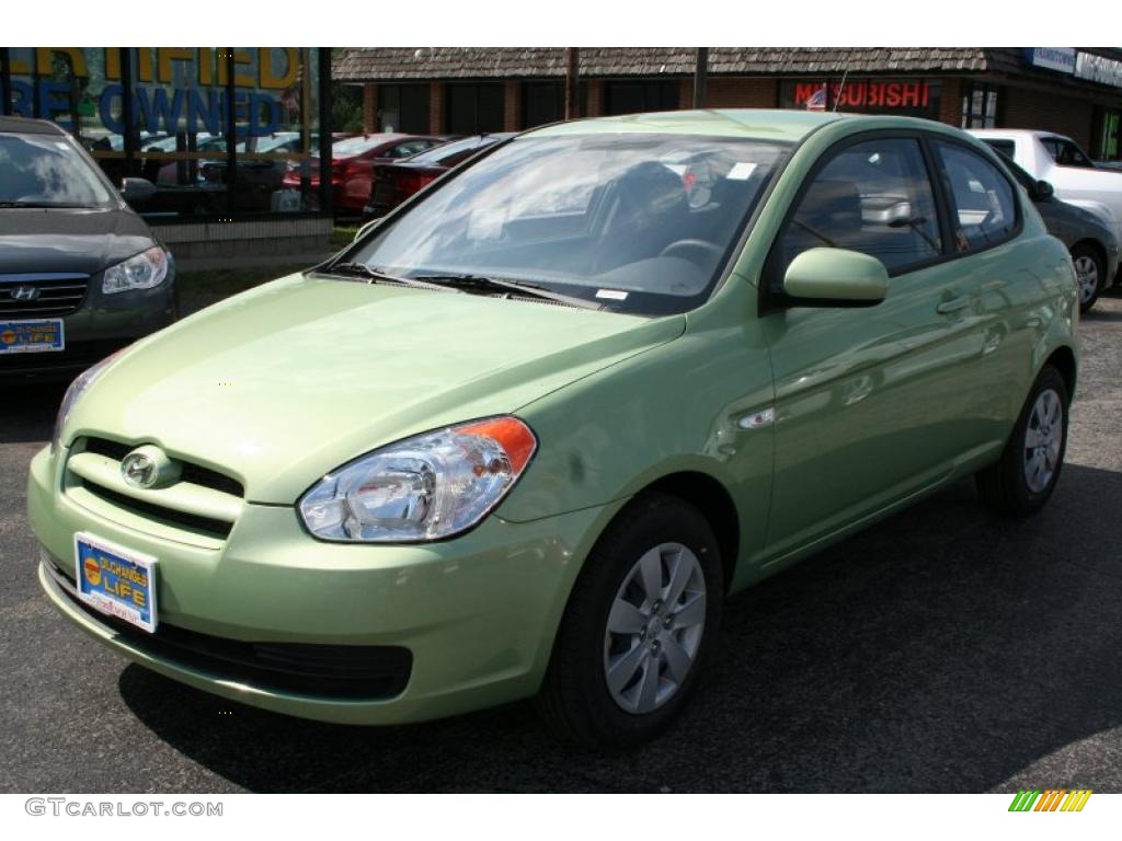 Apple Green Hyundai Accent