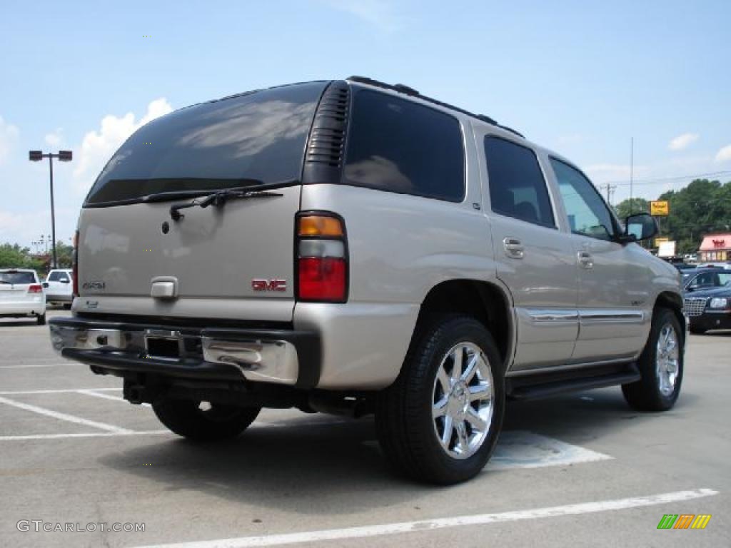 2004 Yukon SLT 4x4 - Silver Birch Metallic / Pewter/Dark Pewter photo #3