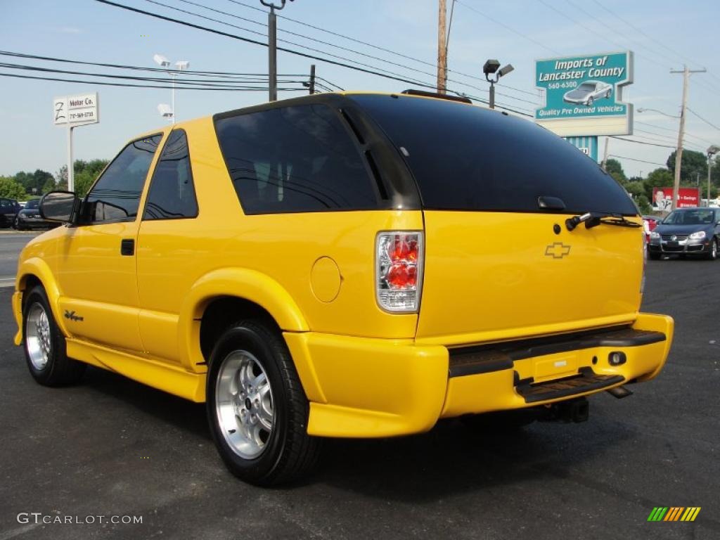2003 Blazer Xtreme - Yellow / Medium Gray photo #4
