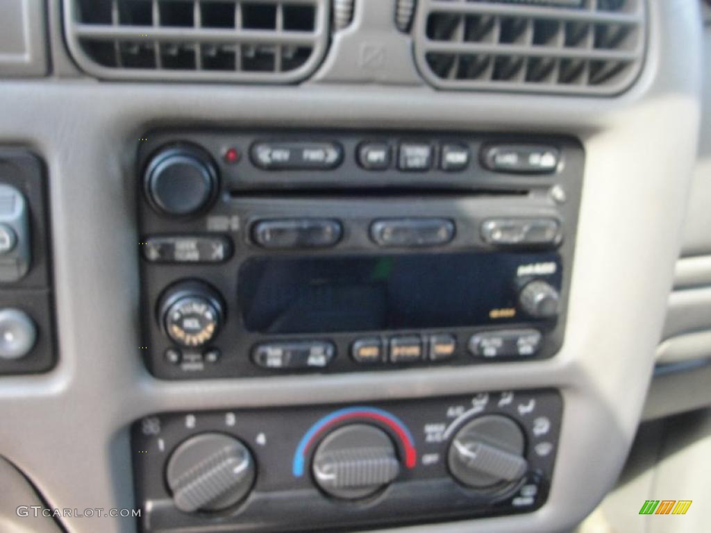 2003 Blazer Xtreme - Yellow / Medium Gray photo #10
