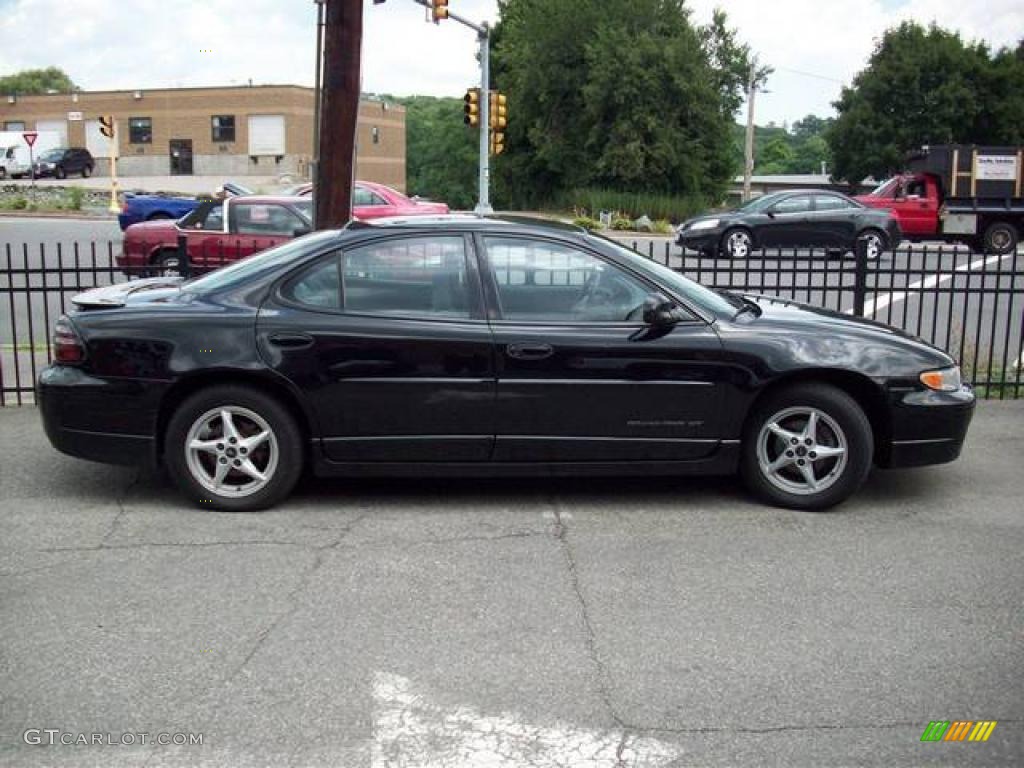 1999 Grand Prix GT Sedan - Black / Graphite photo #6