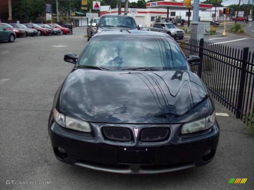 1999 Grand Prix GT Sedan - Black / Graphite photo #8