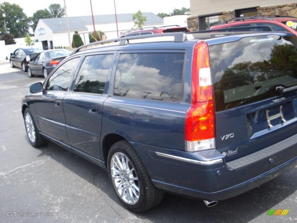 2007 V70 2.5T - Barents Blue Metallic / Taupe/Light Taupe photo #6