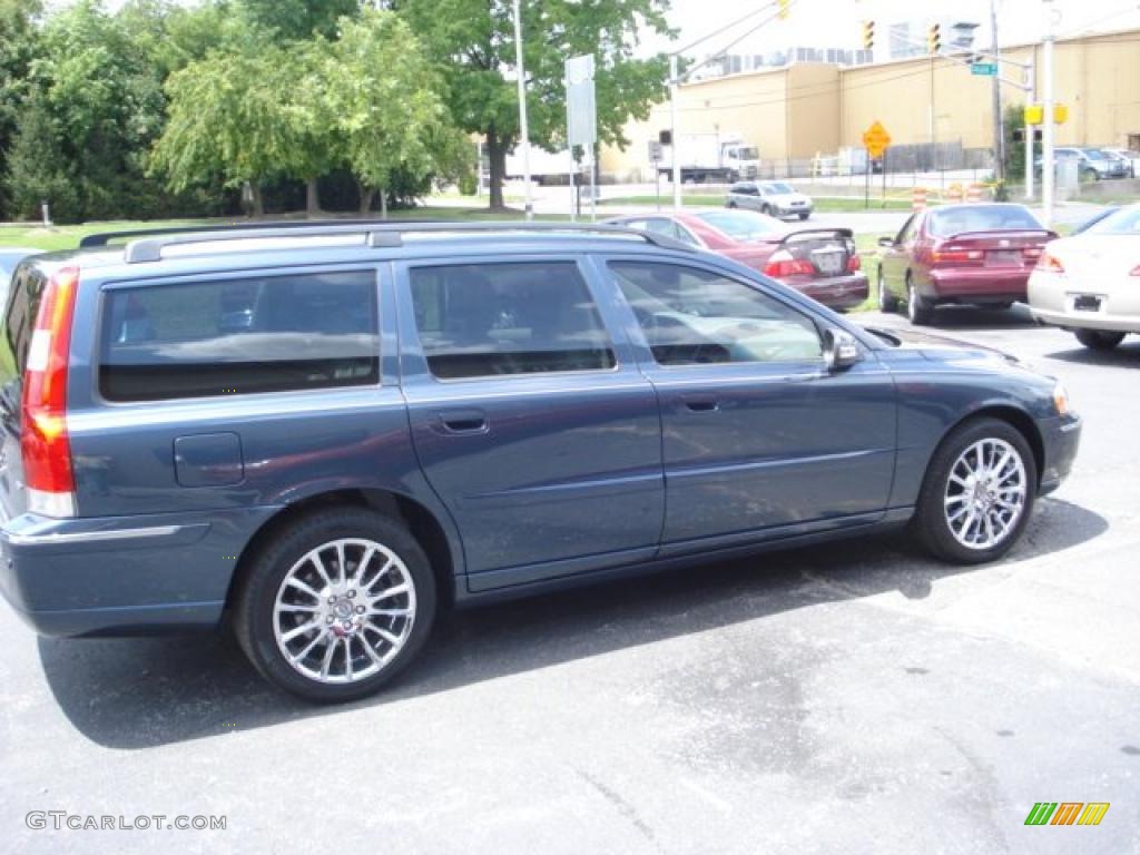 2007 V70 2.5T - Barents Blue Metallic / Taupe/Light Taupe photo #9