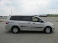 2006 Silver Pearl Metallic Honda Odyssey LX  photo #12