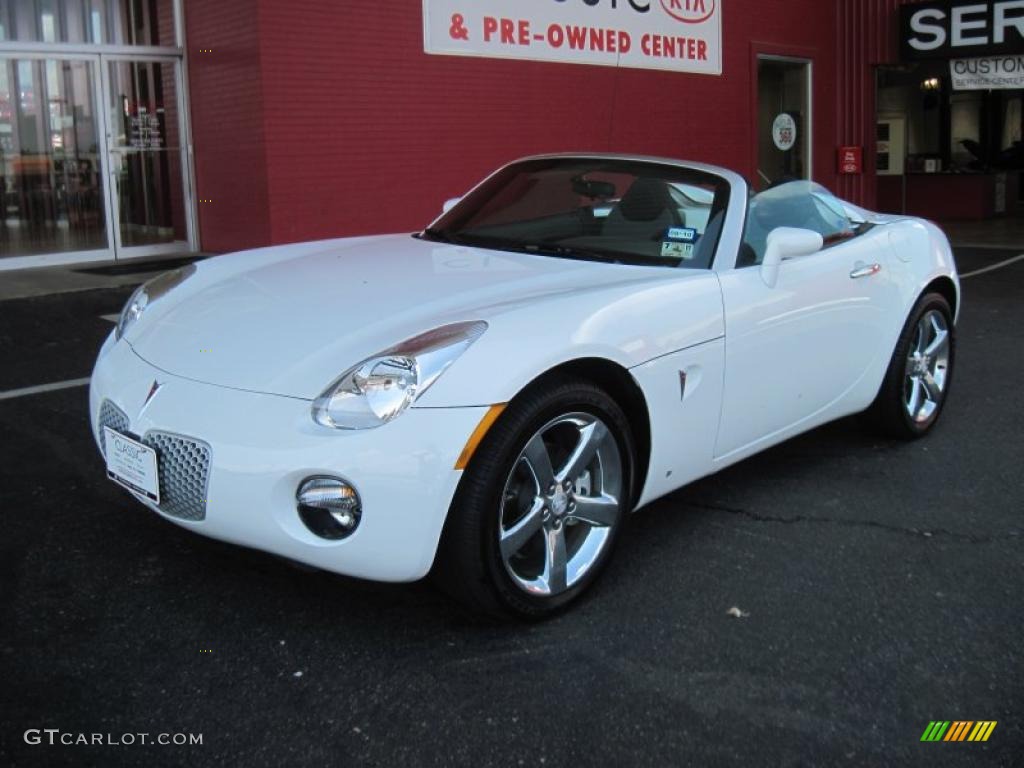 2007 Solstice Roadster - Pure White / Steel/Sand photo #1