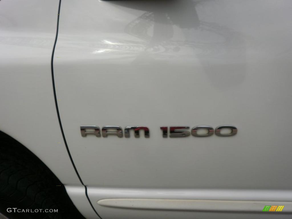 2004 Ram 1500 SLT Sport Quad Cab 4x4 - Bright White / Taupe photo #2