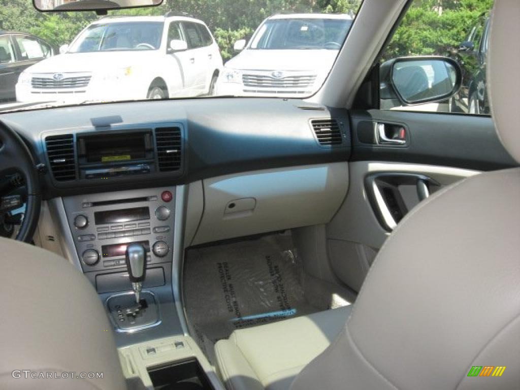 2006 Legacy 2.5i Limited Sedan - Regal Blue Pearl / Taupe photo #26