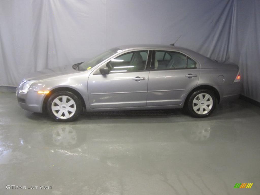 2007 Fusion S - Tungsten Grey Metallic / Light Stone photo #2