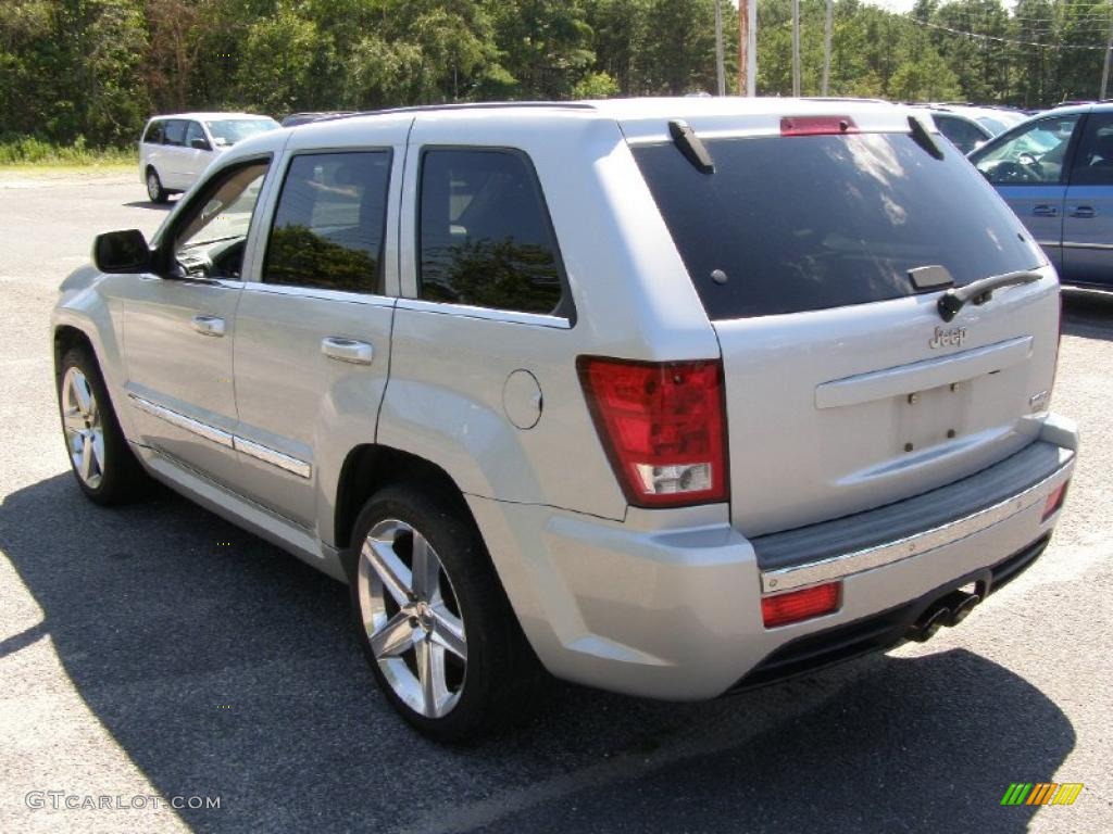 2006 Grand Cherokee SRT8 - Bright Silver Metallic / Medium Slate Gray photo #5