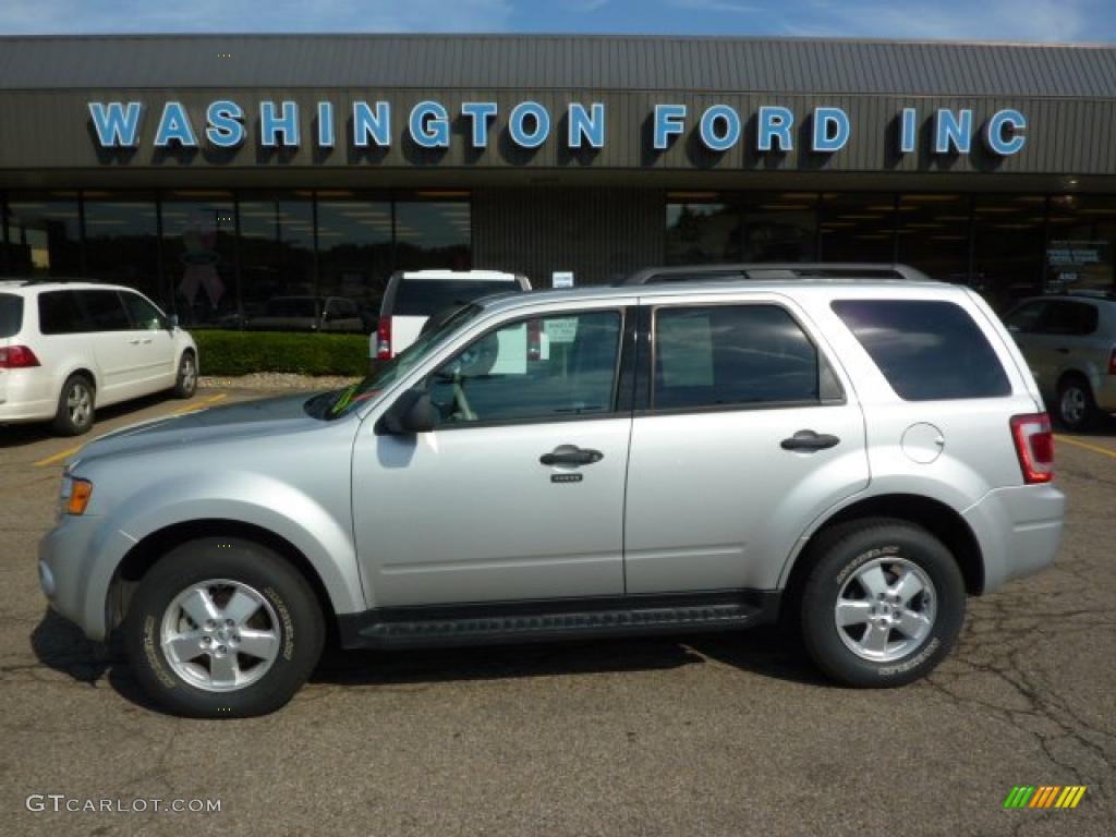 2009 Escape XLT 4WD - Brilliant Silver Metallic / Stone photo #1