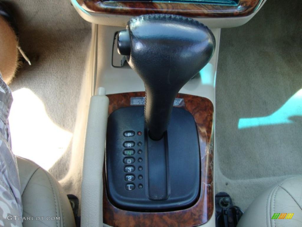 2001 Galant LS V6 - Sherwood Green Pearl / Tan photo #44