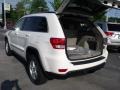 Stone White - Grand Cherokee Laredo Photo No. 9