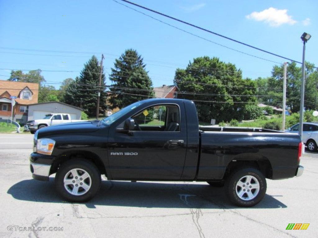 2006 Ram 1500 SLT Regular Cab 4x4 - Black / Medium Slate Gray photo #5