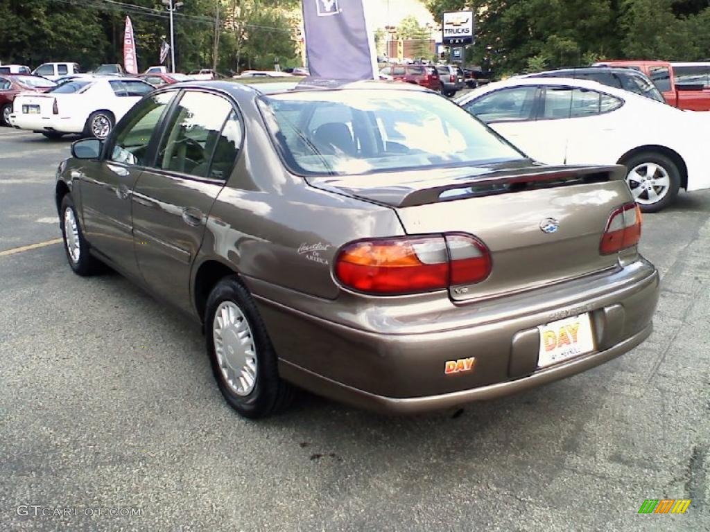 2001 Malibu Sedan - Medium Bronzemist Metallic / Neutral photo #4