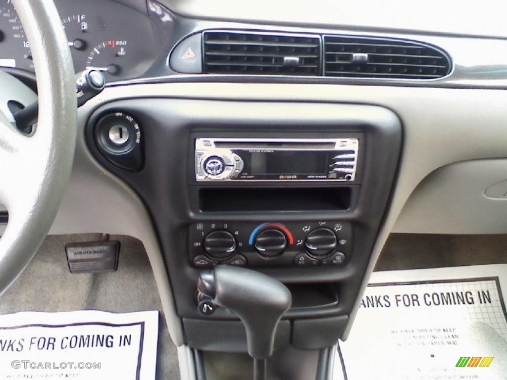 2001 Malibu Sedan - Medium Bronzemist Metallic / Neutral photo #10