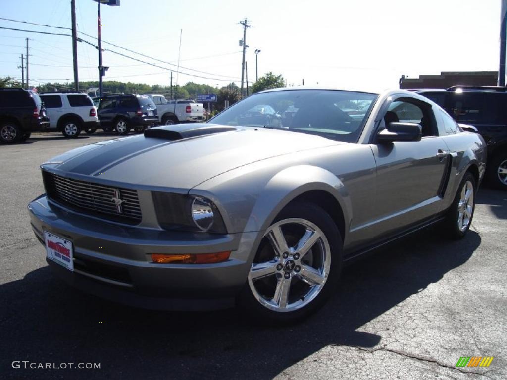 2008 Mustang V6 Deluxe Convertible - Vapor Silver Metallic / Dark Charcoal photo #1