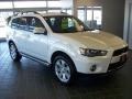 Diamond White Pearl - Outlander SE 4WD Photo No. 1