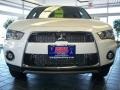 Diamond White Pearl - Outlander SE 4WD Photo No. 35