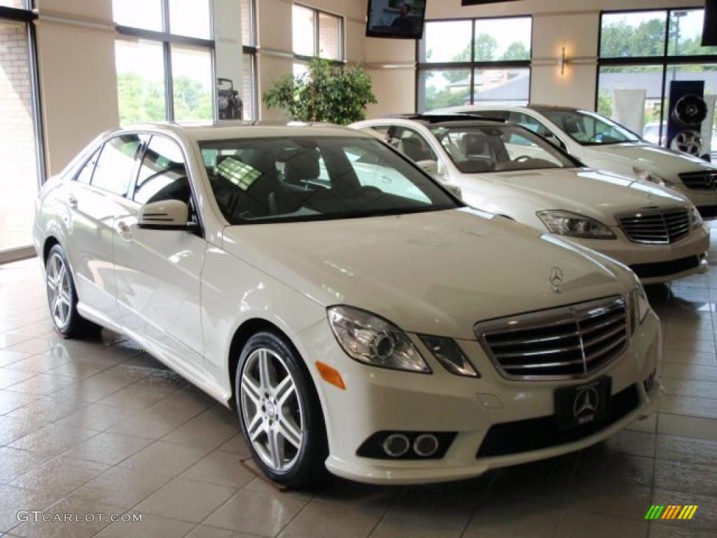 2010 E 550 Sedan - Arctic White / Natural Beige photo #3