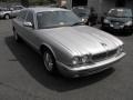 Topaz Metallic - XJ Vanden Plas Photo No. 3