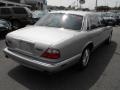 Topaz Metallic - XJ Vanden Plas Photo No. 6