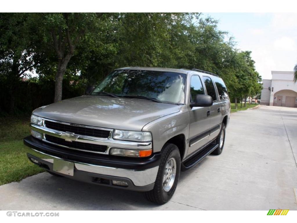 2003 Suburban 1500 LT 4x4 - Light Pewter Metallic / Gray/Dark Charcoal photo #1