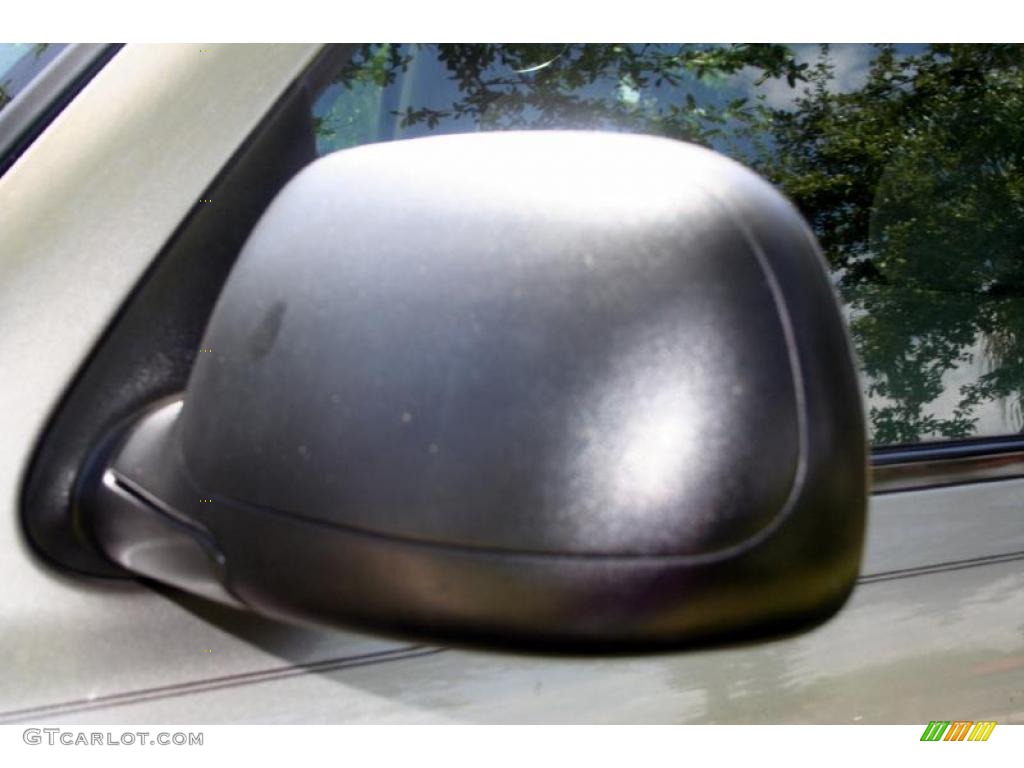 2003 Suburban 1500 LT 4x4 - Light Pewter Metallic / Gray/Dark Charcoal photo #22